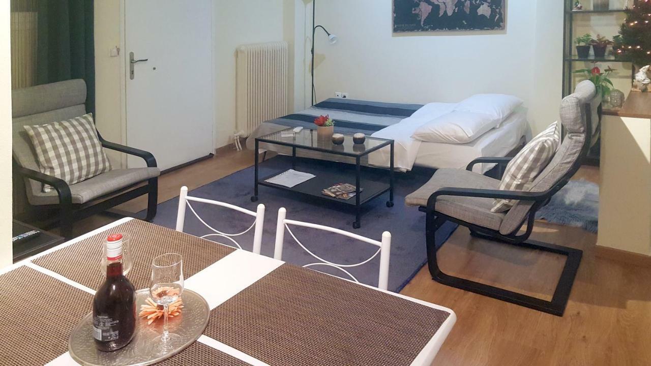 Alexandros Apartment Atene Esterno foto